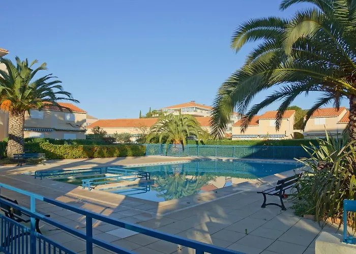 Semesterbostad Holiday Home Le Domaine D'Azur-1 By Interhome Le Lavandou